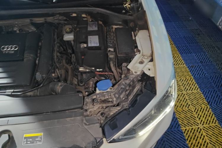 Used Audi Q3 2021 35 TFSI Progressive Dynamic Edition Engine Bay Left