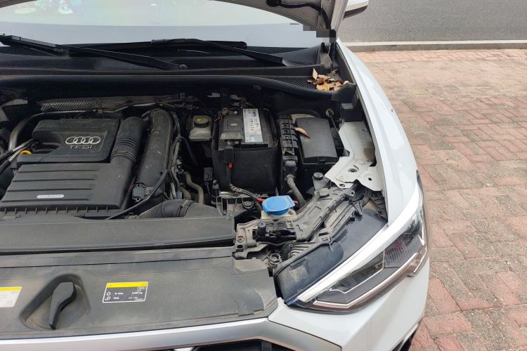 Used Audi Q3 2021 35 TFSI Fashion Dynamic Model Engine Bay Left