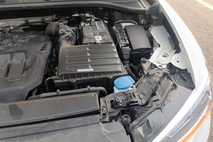 Used Audi Q3 2021 40 TFSI Fashion Dynamic Model Engine Bay Left