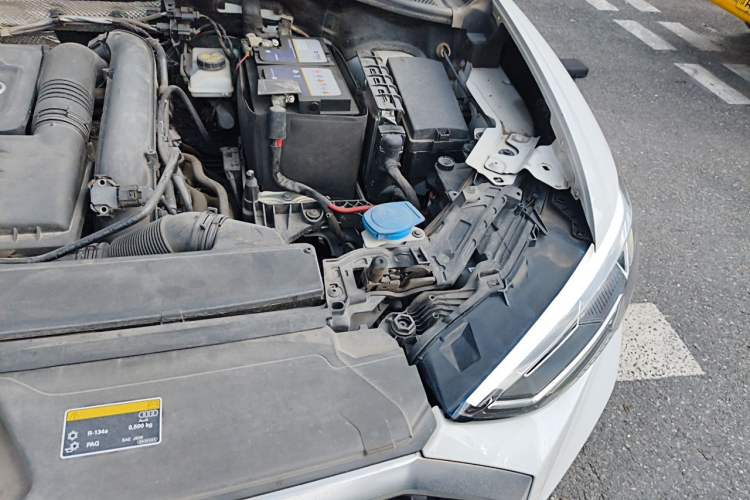 Used Audi Q3 2021 35 TFSI Fashion Dynamic Model Engine Bay Left