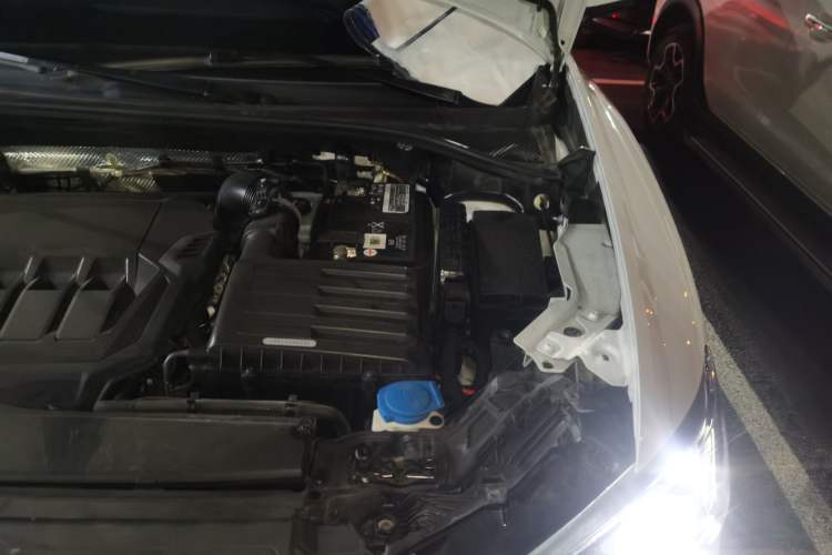 Used Audi Q3 2021 40 TFSI Fashion Dynamic Model Engine Bay Left