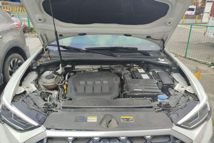 Used Audi Q3 2021 40 TFSI Fashion Dynamic Model Engine Bay