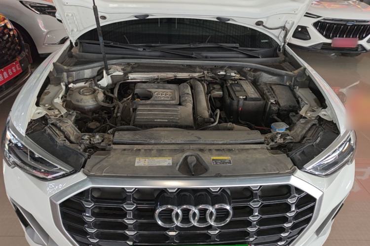 Used Audi Q3 2021 35 TFSI Fashion Dynamic Model Engine Bay