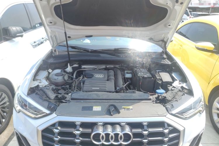 Used Audi Q3 2021 35 TFSI Fashion Dynamic Model Engine Bay