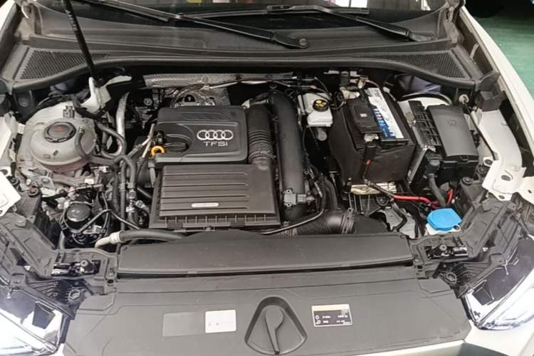Used Audi Q3 2021 35 TFSI Fashion Dynamic Model Engine Bay