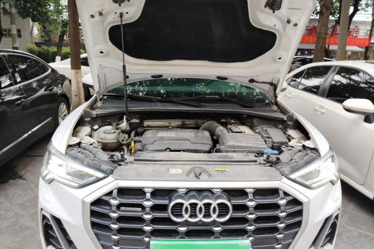 Used Audi Q3 2021 45 TFSI quattro Luxury Dynamic Model Engine Bay