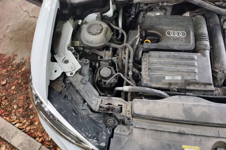 Used Audi Q3 2021 35 TFSI Fashionable and Elegant Model Engine Bay Right