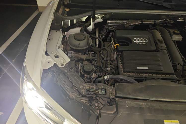 Used Audi Q3 2021 35 TFSI Progressive Dynamic Edition Engine Bay Right