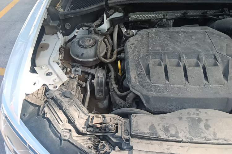Used Audi Q3 2021 40 TFSI Fashion Dynamic Model Engine Bay Right