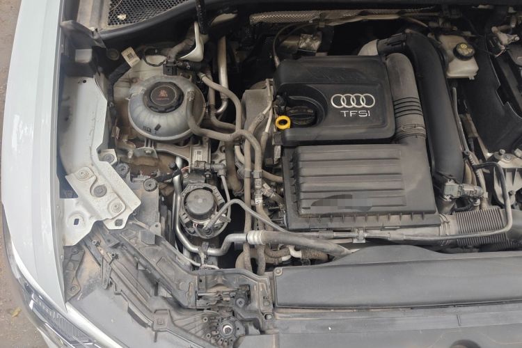 Used Audi Q3 2021 35 TFSI Fashion Dynamic Model Engine Bay Right