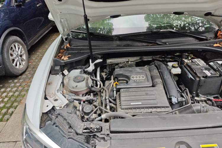 Used Audi Q3 2021 35 TFSI Fashionable and Elegant Model Engine Bay Right