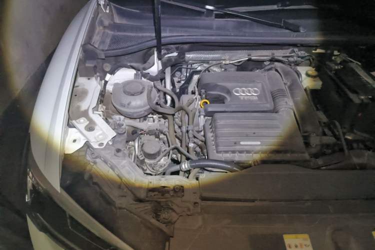 Used Audi Q3 2021 35 TFSI Progressive Dynamic Edition Engine Bay Right