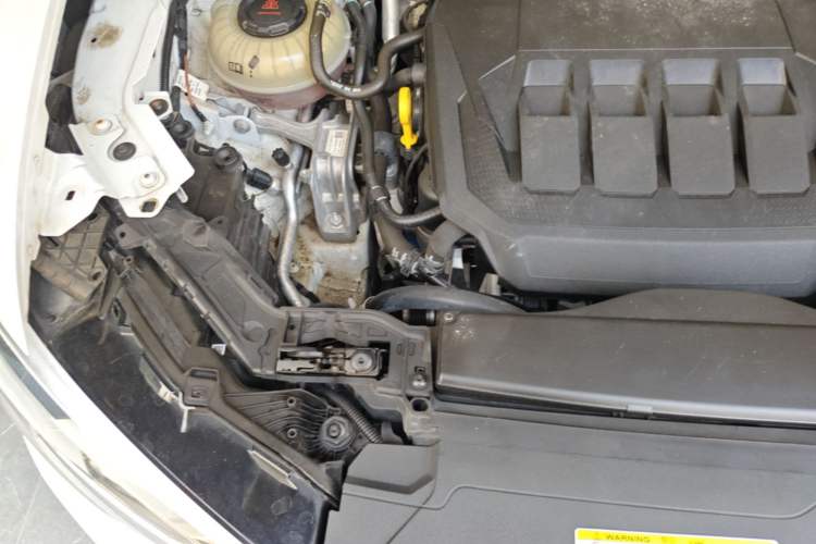 Used Audi Q3 2021 40 TFSI Fashion Dynamic Model Engine Bay Right