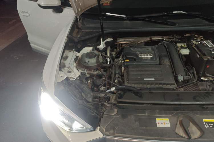 Used Audi Q3 2021 35 TFSI Progressive Dynamic Edition Engine Bay Right