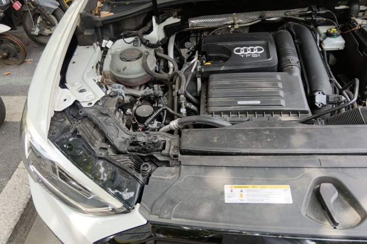 Used Audi Q3 2021 35 TFSI Fashion Dynamic Model Engine Bay Right