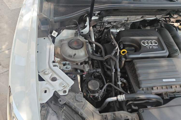 Used Audi Q3 2021 35 TFSI Progressive Dynamic Edition Engine Bay Right
