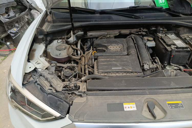 Used Audi Q3 2021 35 TFSI Fashion Dynamic Model Engine Bay Right