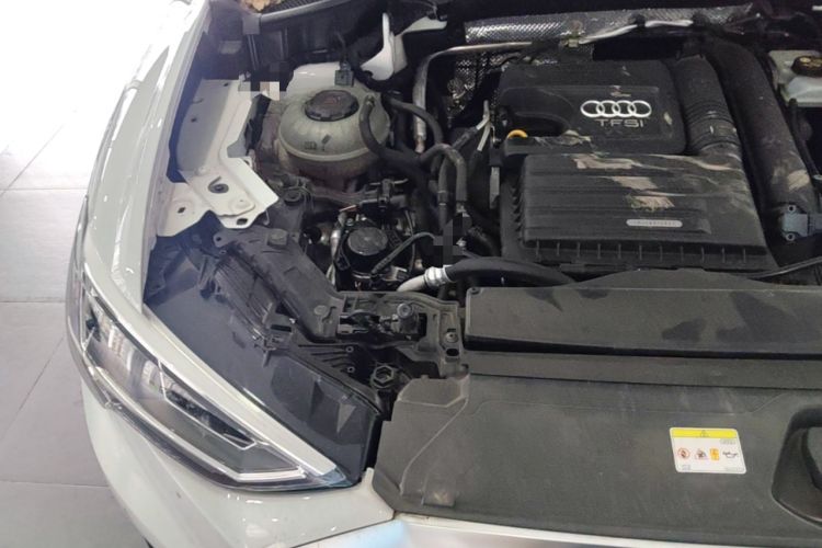 Used Audi Q3 2021 35 TFSI Advanced Style Edition Engine Bay Right