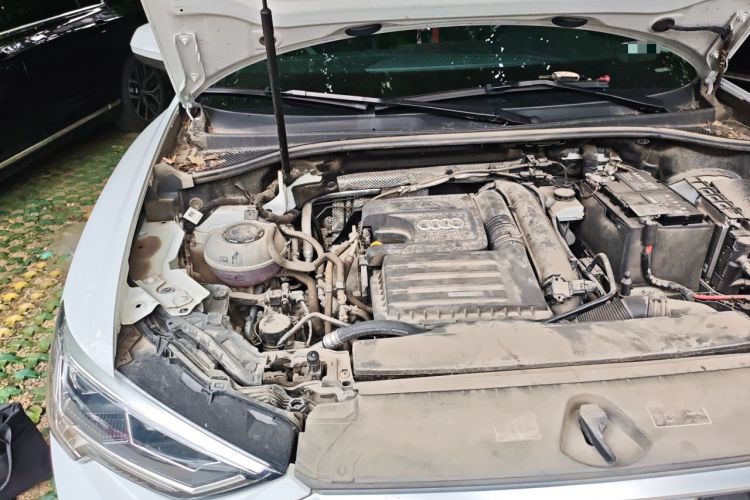 Used Audi Q3 2021 35 TFSI Progressive Dynamic Edition Engine Bay Right