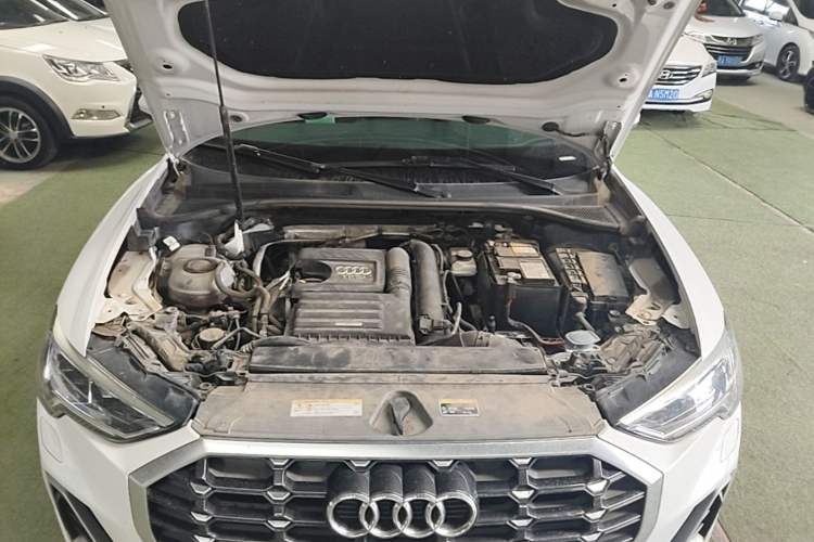Used Audi Q3 2021 35 TFSI Fashion Dynamic Model Engine Bay
