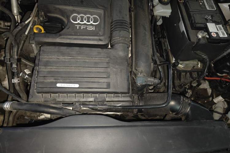 Used Audi Q3 2021 35 TFSI Fashion Dynamic Model Engine Bay