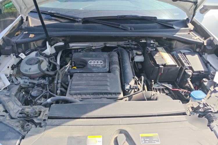 Used Audi Q3 2021 35 TFSI Fashion Dynamic Model Engine Bay
