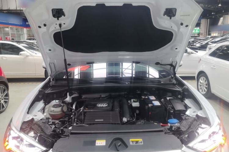 Used Audi Q3 2021 35 TFSI Fashion Dynamic Model Engine Bay