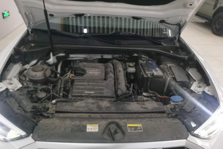 Used Audi Q3 2021 35 TFSI Fashion Dynamic Model Engine Bay