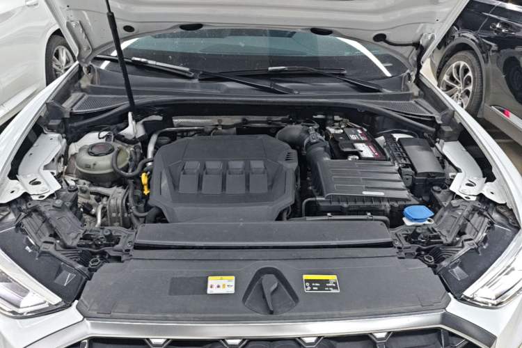 Used Audi Q3 2021 40 TFSI Fashion Dynamic Model Engine Bay