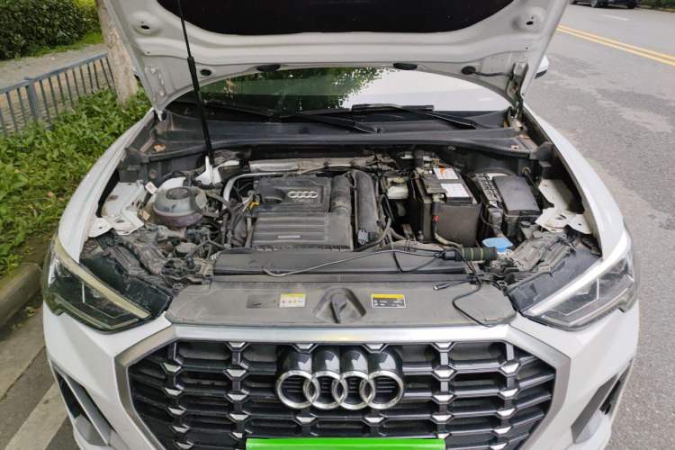 Used Audi Q3 2021 35 TFSI Progressive Dynamic Edition Engine Bay
