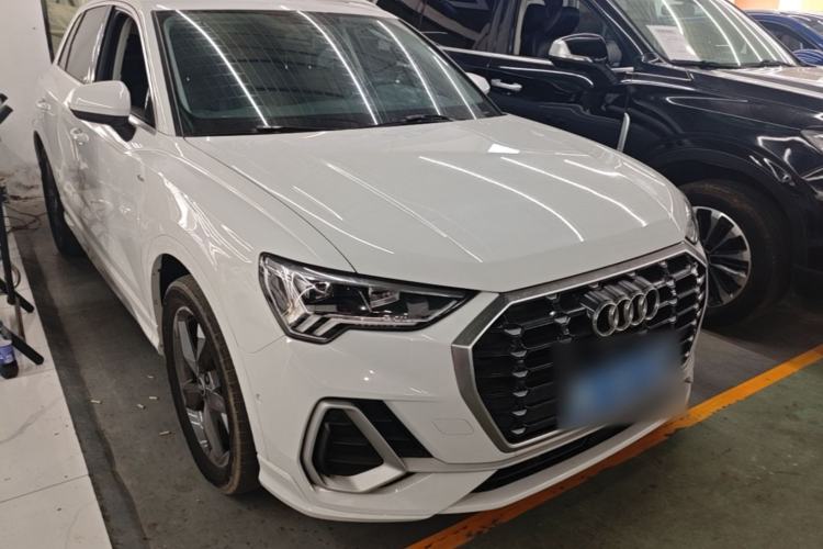 Used Audi Q3 2021 35 TFSI Fashion Dynamic Model Exterior 1
