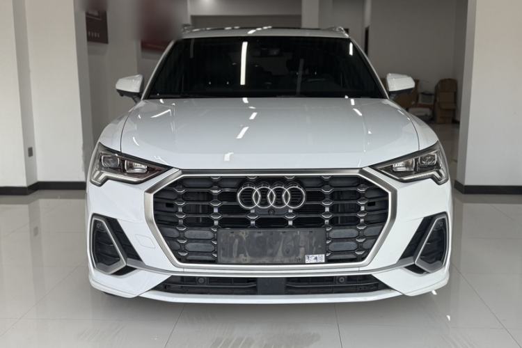 Used Audi Q3 2021 35 TFSI Fashion Dynamic Model Exterior 1