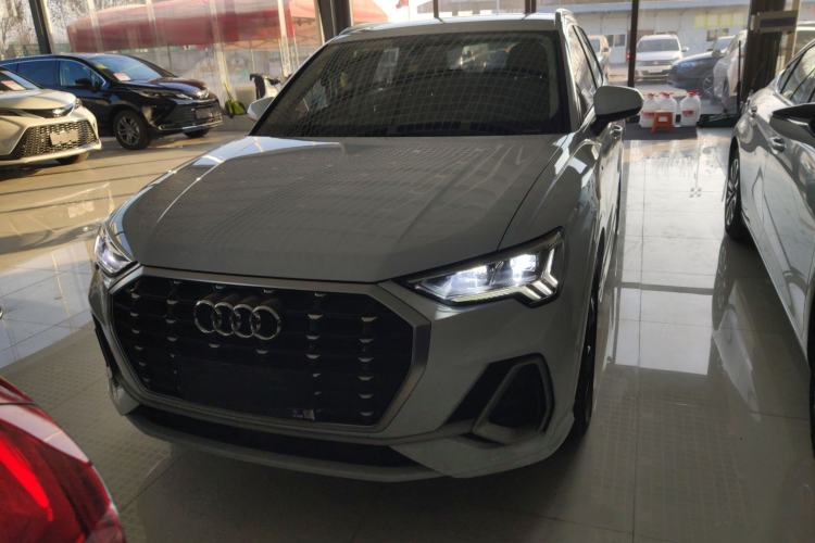 Used Audi Q3 2021 35 TFSI Fashion Dynamic Model Exterior 1