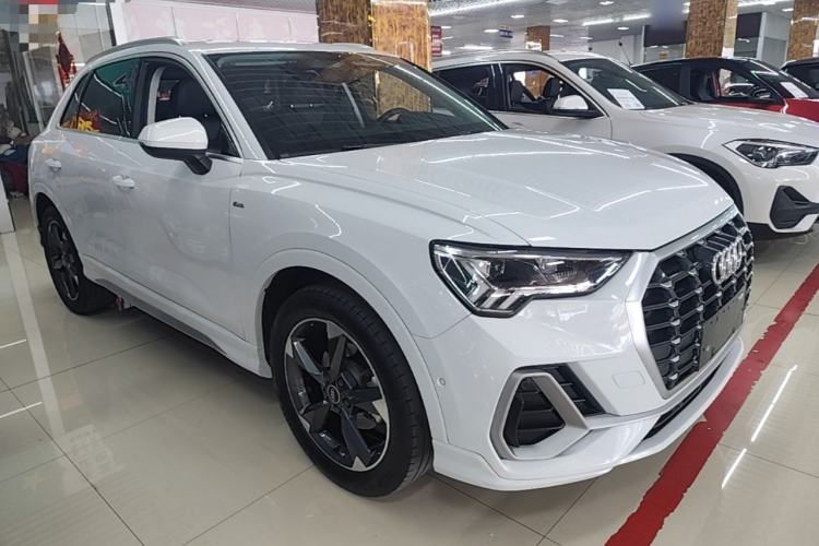 Used Audi Q3 2021 35 TFSI Fashion Dynamic Model Exterior 1