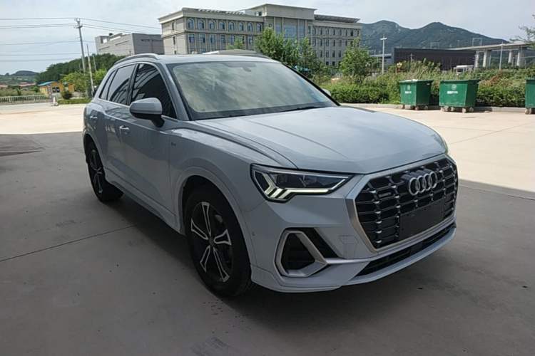 Used Audi Q3 2021 45 TFSI quattro Fashion Dynamic Model Exterior 1