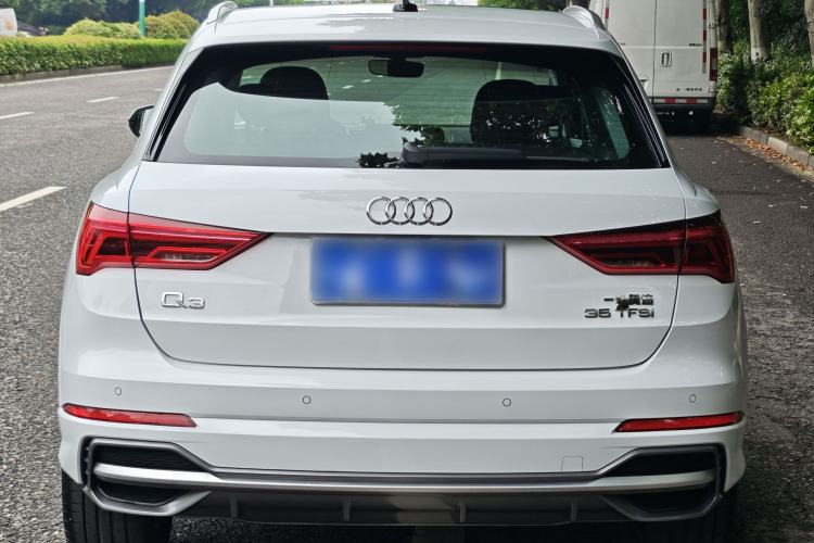 Used Audi Q3 2021 35 TFSI Fashion Dynamic Model Exterior 10