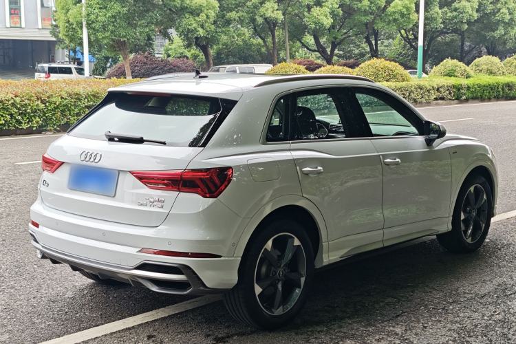 Used Audi Q3 2021 35 TFSI Fashion Dynamic Model Exterior 11
