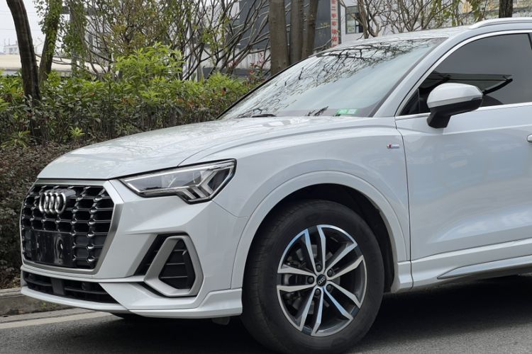 Used Audi Q3 2021 35 TFSI Progressive Dynamic Edition Exterior 12