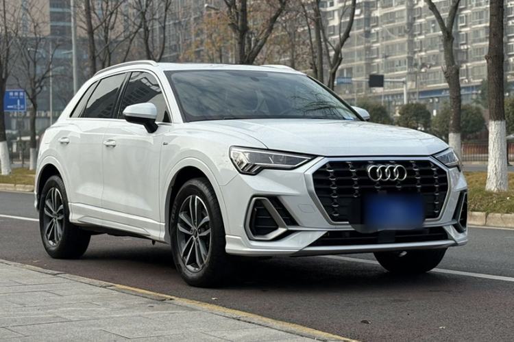 Used Audi Q3 2021 35 TFSI Progressive Dynamic Edition Exterior 2