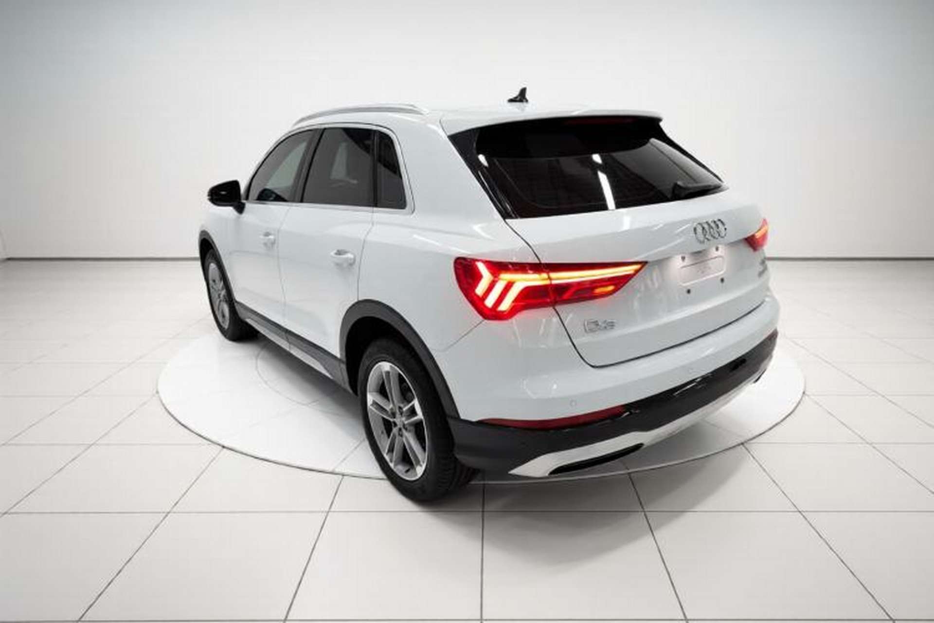 Used Audi Q3 2021 35 TFSI Advanced Style Edition Exterior 2