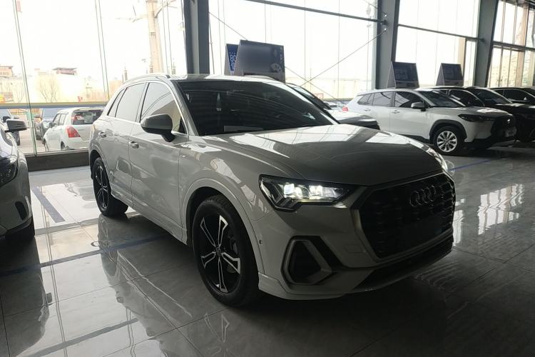 Used Audi Q3 2021 45 TFSI quattro Fashion Dynamic Model Exterior 2