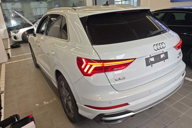 Used Audi Q3 2021 40 TFSI Fashion Dynamic Model Exterior 2