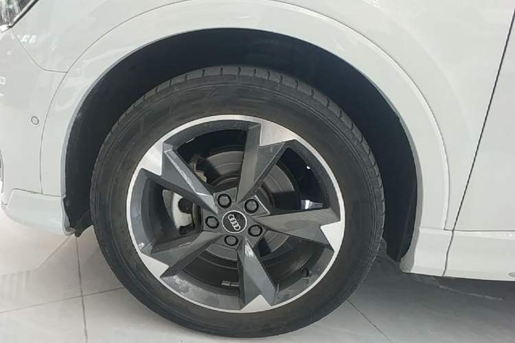 Used Audi Q3 2021 35 TFSI Fashion Dynamic Model Exterior 2