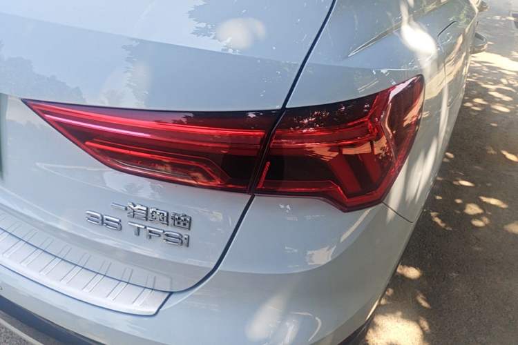 Used Audi Q3 2021 35 TFSI Fashionable and Elegant Model Exterior 3