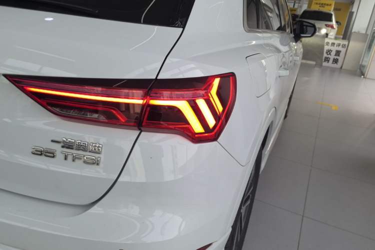 Used Audi Q3 2021 35 TFSI Progressive Dynamic Edition Exterior 3