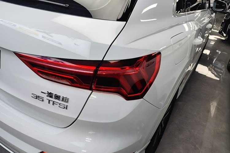 Used Audi Q3 2021 35 TFSI Progressive Dynamic Edition Exterior 3