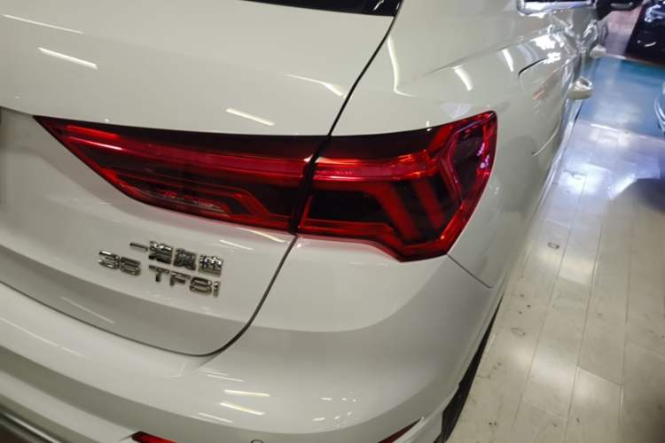 Used Audi Q3 2021 35 TFSI Progressive Dynamic Edition Exterior 3