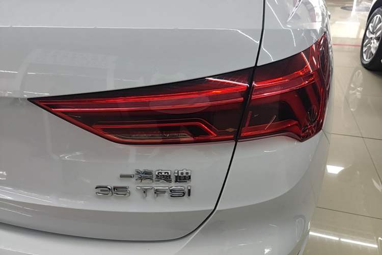 Used Audi Q3 2021 35 TFSI Fashion Dynamic Model Exterior 3