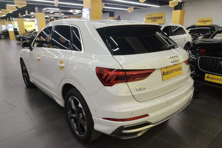 Used Audi Q3 2021 35 TFSI Fashion Dynamic Model Exterior 3