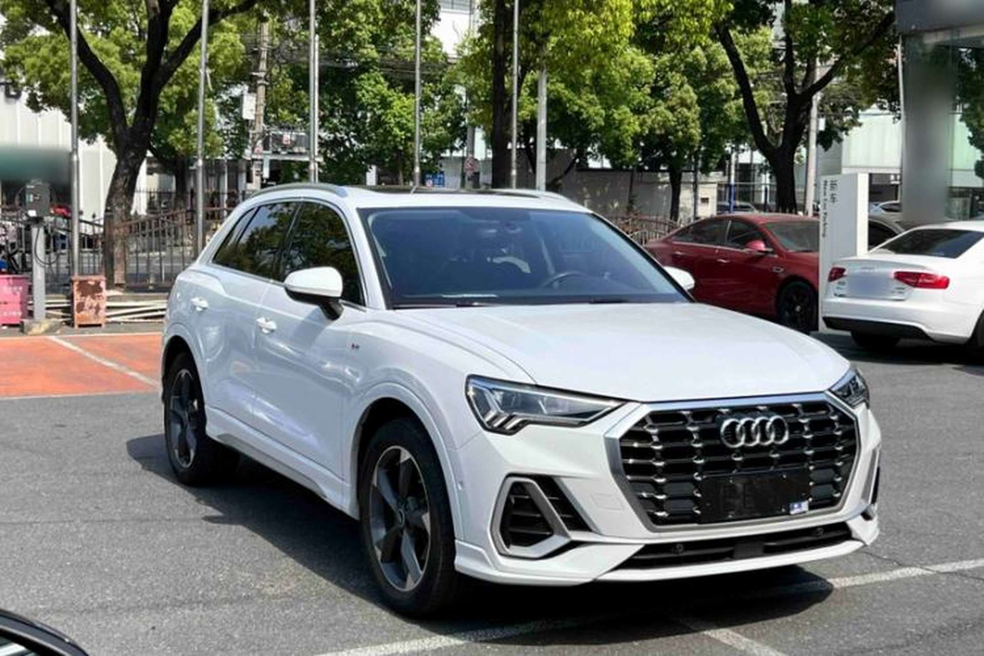 Used Audi Q3 2021 35 TFSI Fashion Dynamic Model Exterior 4
